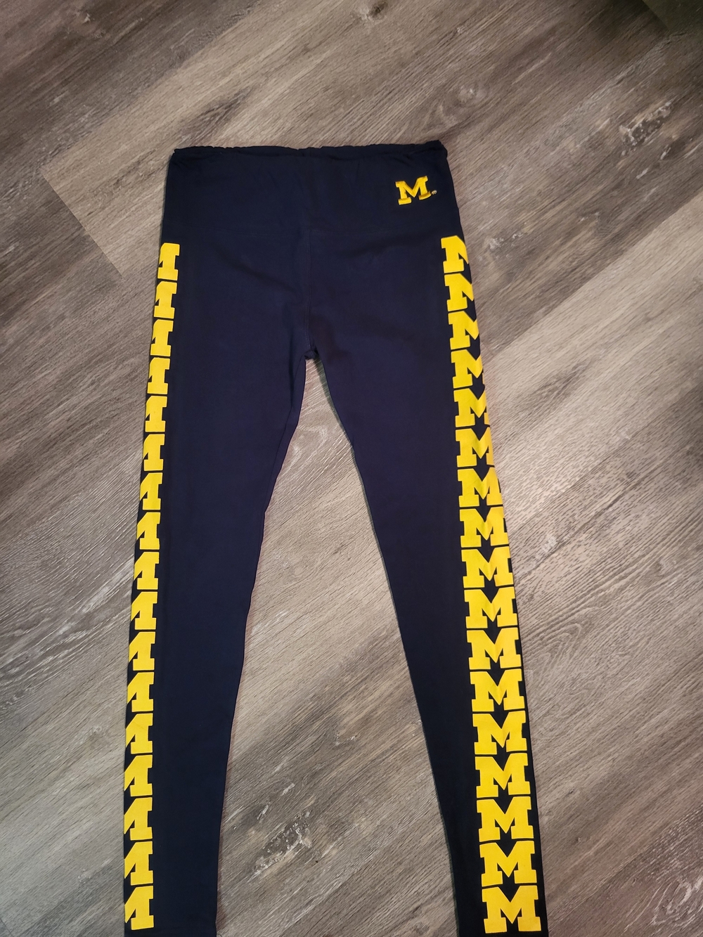 Women’s Vintage Loudmouth University Legging Michigan Wolverine Football Size Me